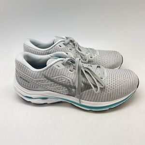 Mizuno Sneakers Womens 10 Wave Inspire 18 411360 YMYM Silver Gray Running Shoes